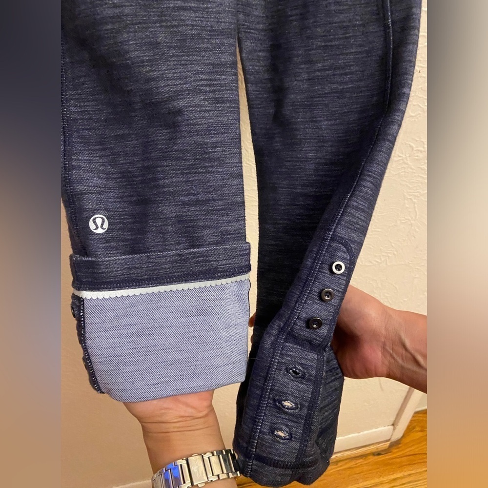 Lululemon legging - Picture 5 of 10